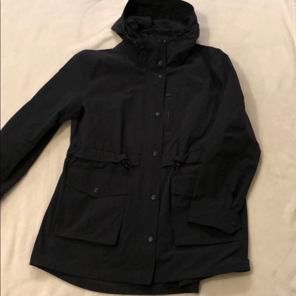 J crew sz m rain jacket navy runs big